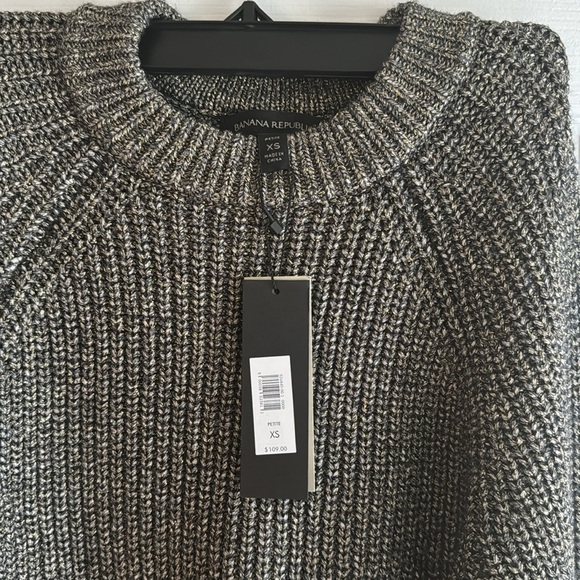 Banana Republic Long Sleeve Sweater - Picture 3 of 6